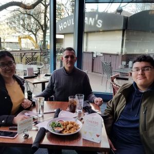 Meet your Posher, Luis